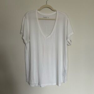 Essential V-Neck Tee